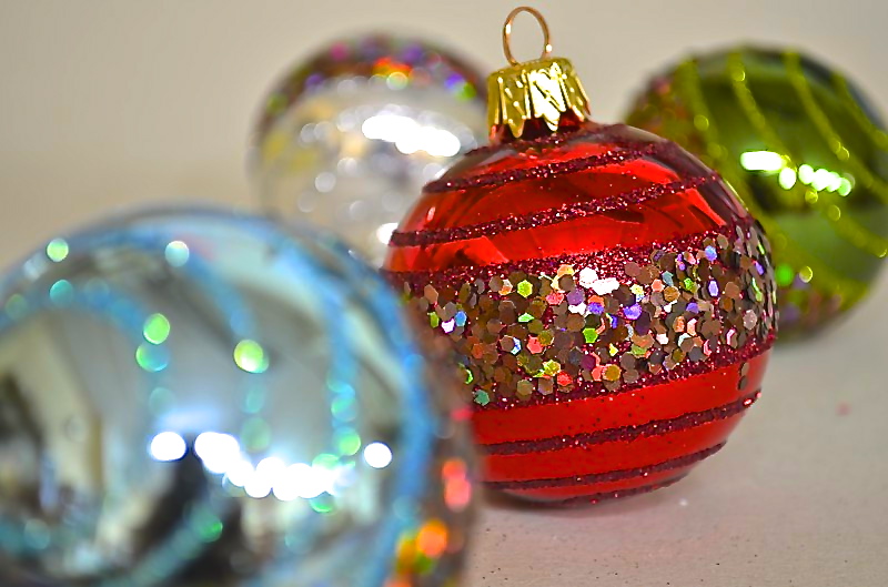 glas julgransdekorationer grannlåt dekorationer producent Polen